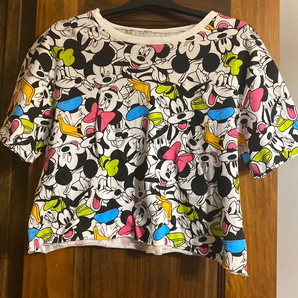❤️Mickey Mouse and friends Crop Top NWT